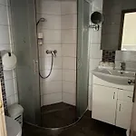 Szem-s