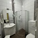Szem-s Ueduelo Es Lakopark A Szem-s Vendeghaz Uj Neve 4* Balatonszárszó