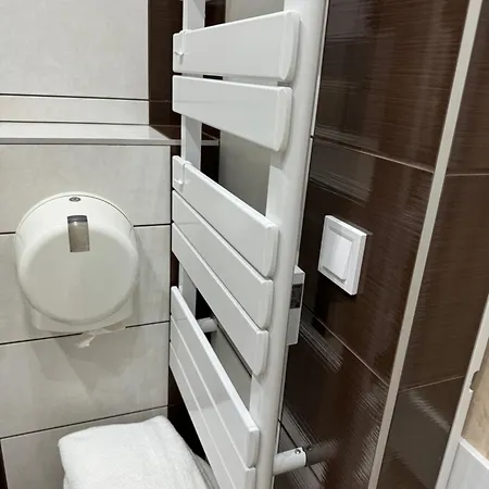 Szem-s Ueduelo Es Lakopark A Szem-s Vendeghaz Uj Neve Pensionat Balatonszárszó