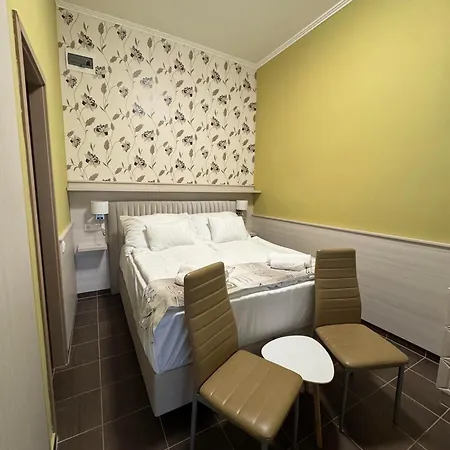 Szem-s Ueduelo Es Lakopark A Szem-s Vendeghaz Uj Neve Гостевой дом Балатонсемеш