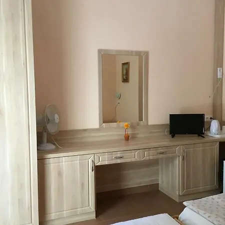 Szem-s Ueduelo Es Lakopark A Szem-s Vendeghaz Uj Neve