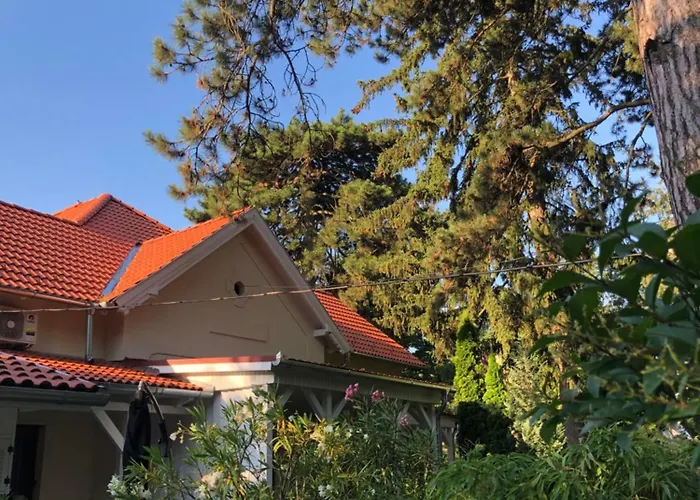 Szem-s Ueduelo Es Lakopark A Szem-s Vendeghaz Uj Neve 4*